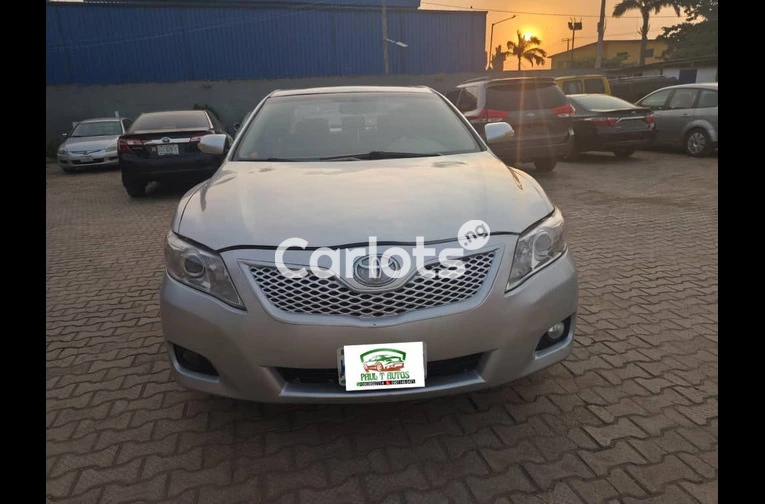 CLEAN REGISTERED 2009 TOYOTA CAMRY XLE