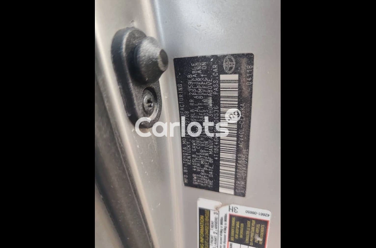 CLEAN REGISTERED 2009 TOYOTA CAMRY XLE - 4/7