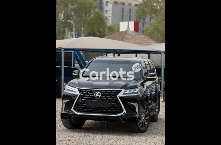 2021 Lexus LX 570