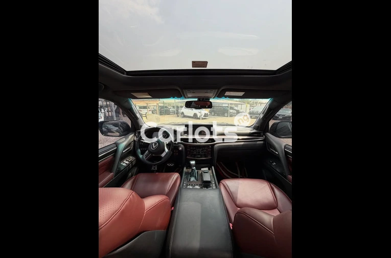 2021 Lexus LX 570 - 2/7