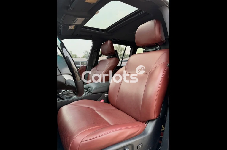 2021 Lexus LX 570 - 5/7