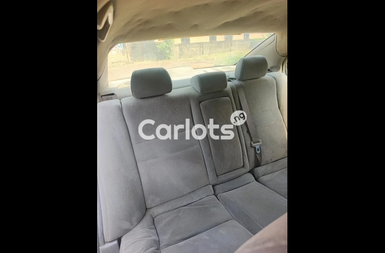 UBER STANDARD 2008 HONDA CIVIC - 3/7