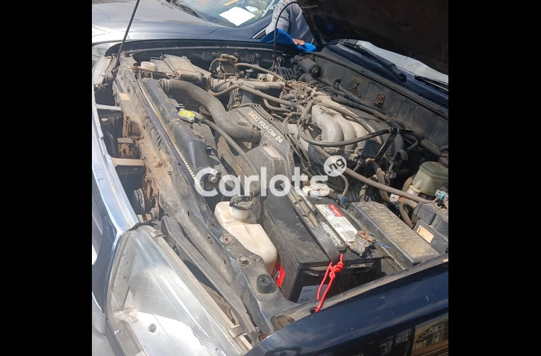 1999 Toyota 4-Runner - 2/7