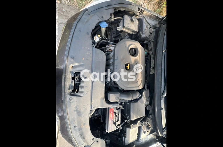 HYUNDAI SONATA 2016 - 4/7