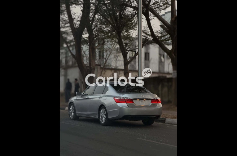 2015 Honda Accord EX-L (Foreign Used) - 6/7