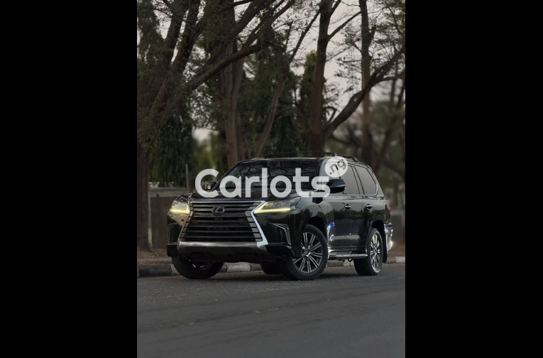 2022 Lexus LX570 (Unregistered)