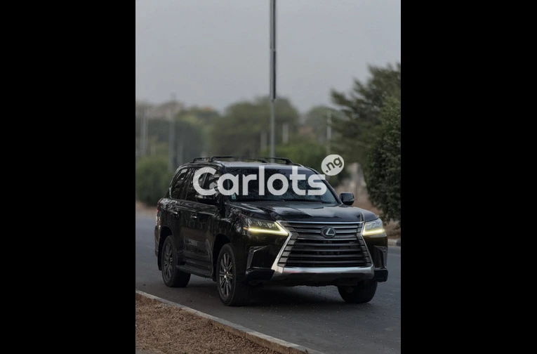 2022 Lexus LX570 (Unregistered) - 2/7