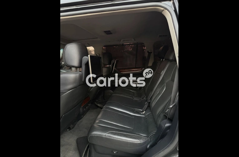 2022 Lexus LX570 (Unregistered) - 6/7