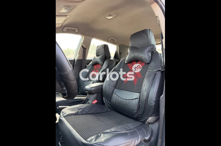 CLEAN 2009 TOYOTA MATRIX - 5/7