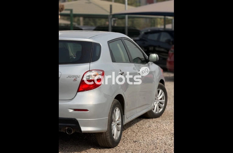 CLEAN 2009 TOYOTA MATRIX - 7/7