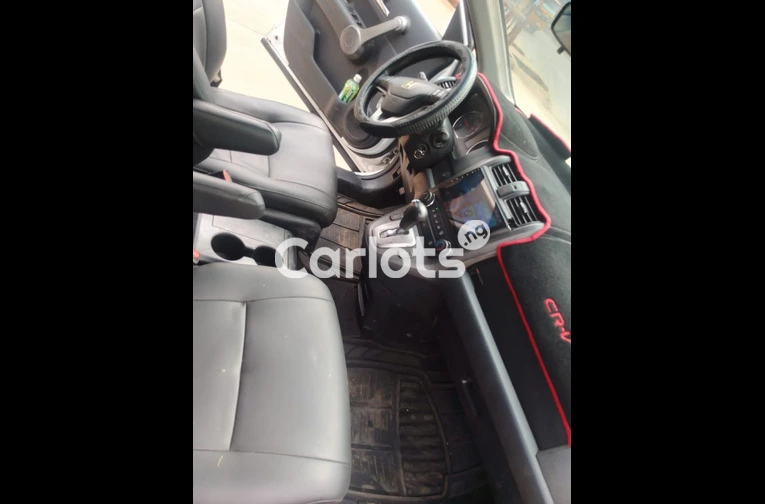 CLEAN REGISTERED 2008 HONDA CR-V - 2/7