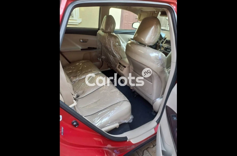 TOKUNBO 2011 TOYOTA VENZA AWD V6(ACCIDENT FREE) - 3/7