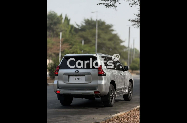 FOREIGN USED 2018 TOYOTA LAND CRUISER PRADO - 7/7