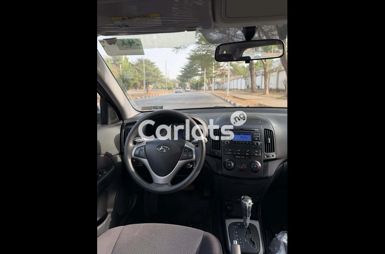 2012 Hyundai Santa Fe - 3/7