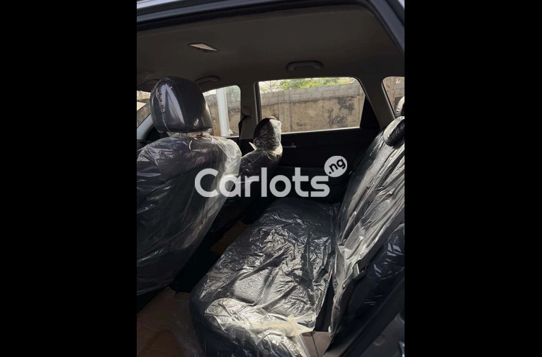 2012 Hyundai Santa Fe - 6/7