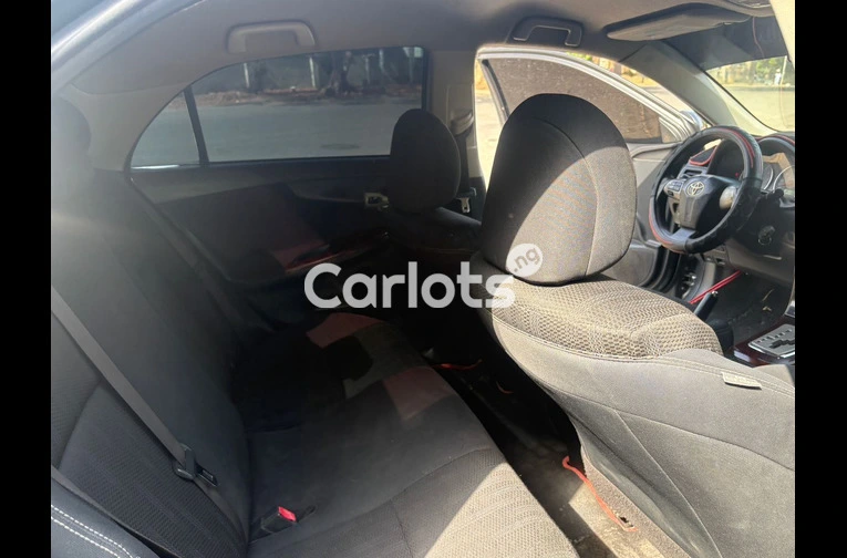 NIGERIAN USED TOYOTA COROLLA S 2012 MODEL - 5/6