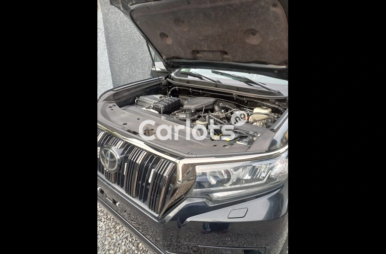 3MONTHS USED 2020 TOYOTA LANDCRUISER PRADO - 5/7