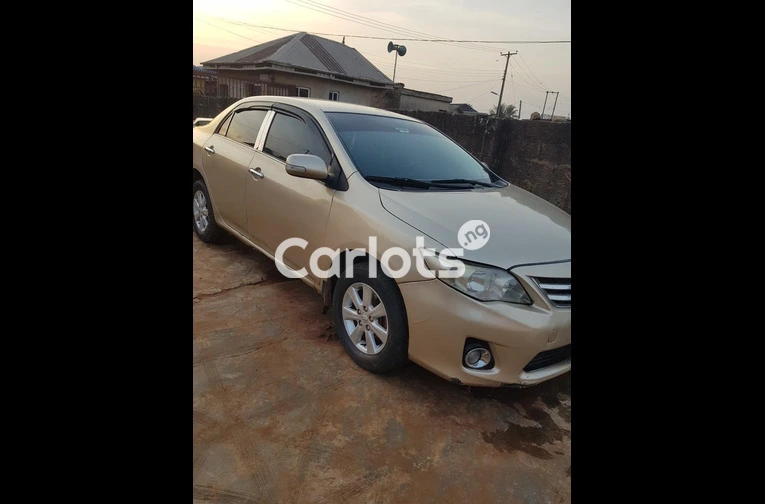 2012 Toyota Corolla - 3/7