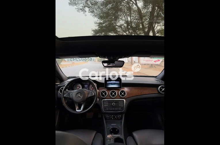 2016 Mercedes GLA 250 Foreign Used - 3/7