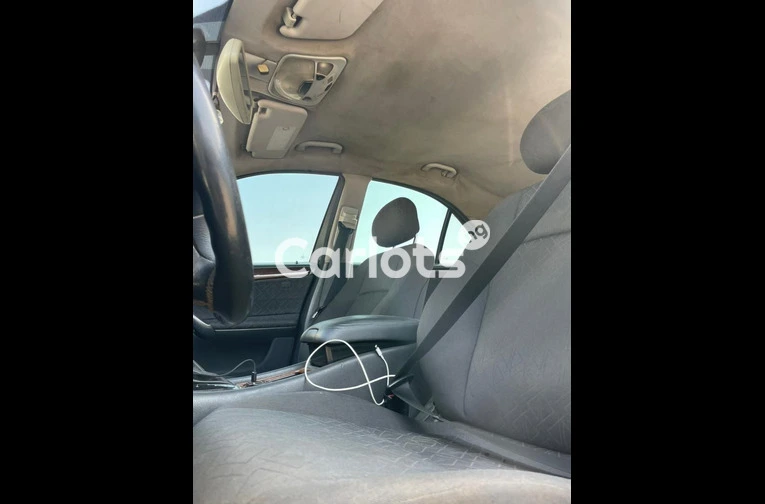 2007 Mercedes Benz C240 - 4/6