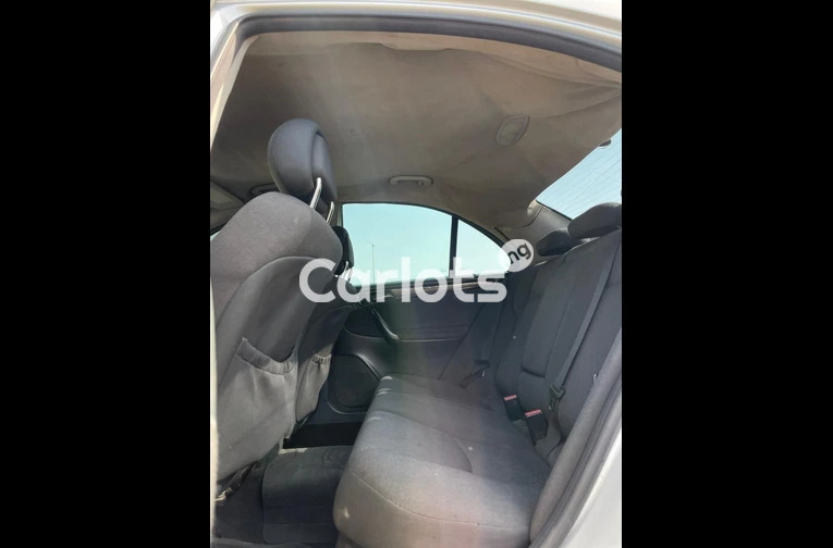 2007 Mercedes Benz C240 - 5/6