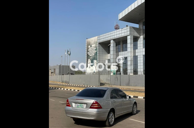 2007 Mercedes Benz C240 - 6/6