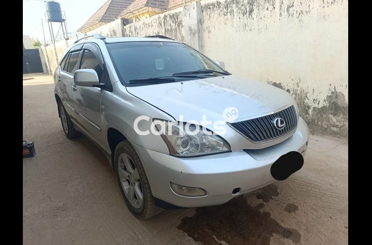 2006 LEXUS RX330