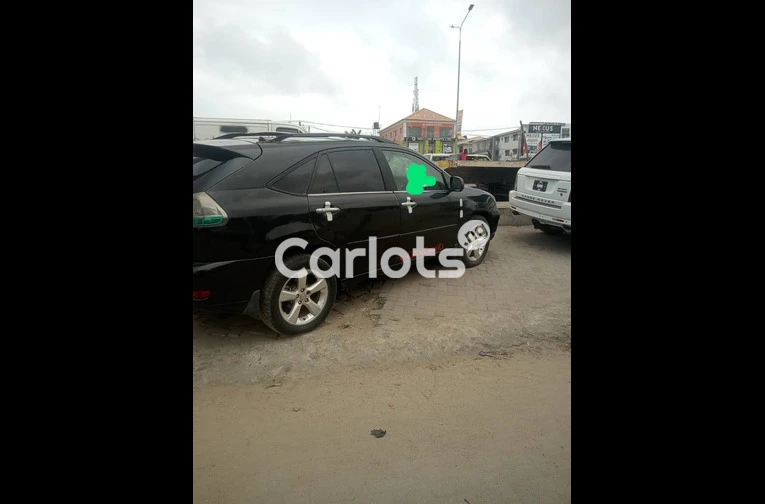 CLEAN REGISTERED 2005 LEXUS RX330 FULL OPTION - 5/7