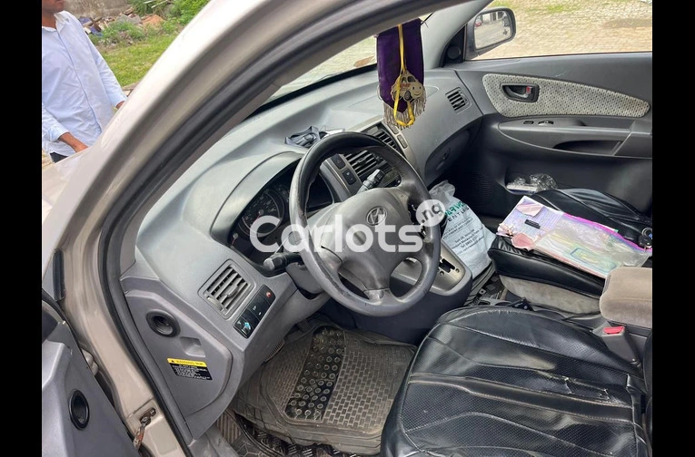 Very Neatly used Hyundai Tucson 2007 - 7/7