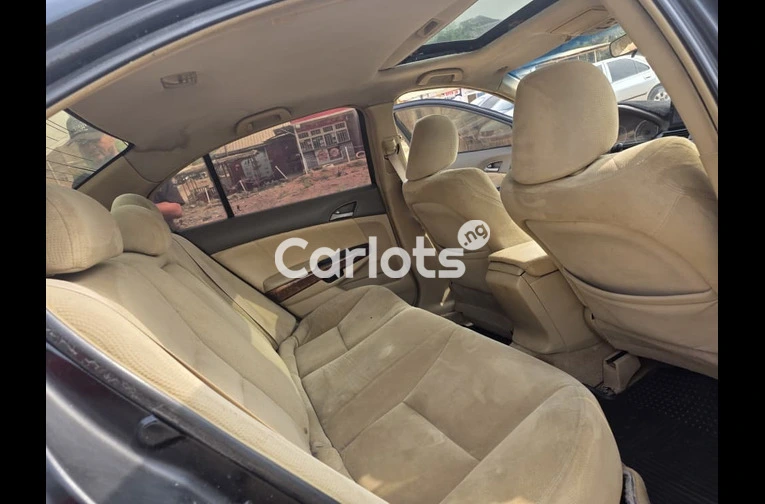 2009 Honda Accord eagle spirit - 1/4