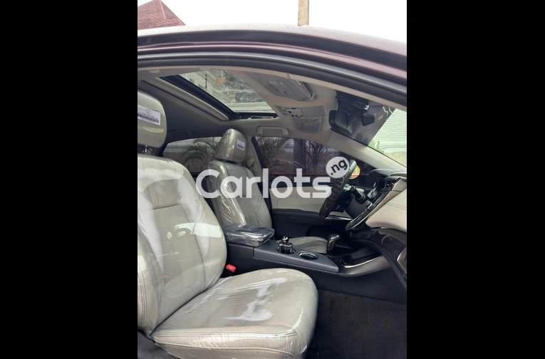 2014 Toyota Avalon Limited Edition Full Option - 2/7