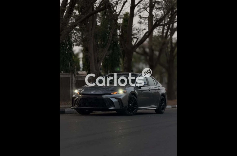 2025 Toyota Camry (Foreign Used) - 1/7