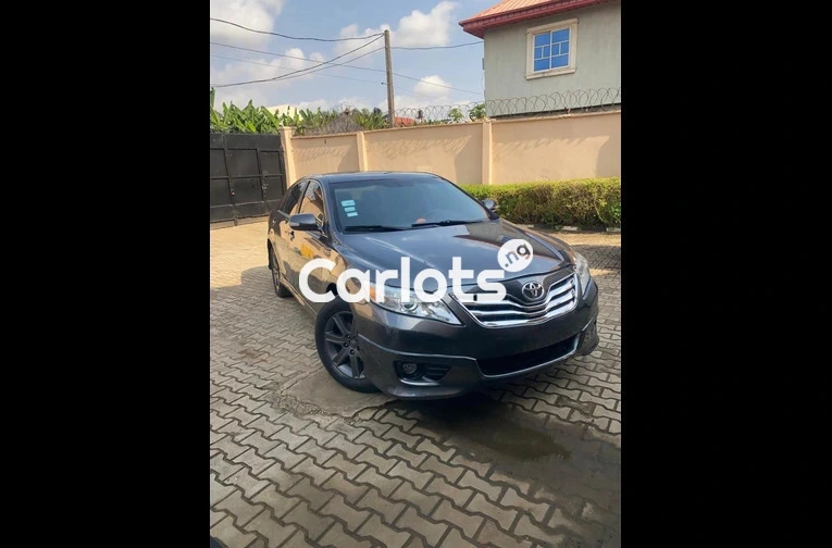 Toyota Camry 2010 Sport