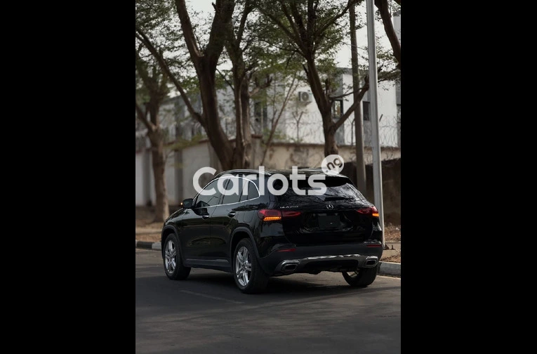 2021 Mercedes-Benz GLA 250 - 6/7