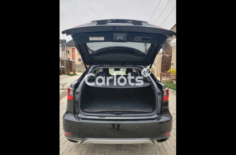 Lexus RX350 2020 Full Option - 6/7