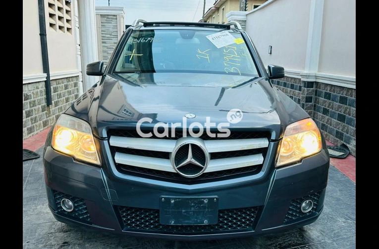 Mercedes Benz GLK350 2010 model - 3/7