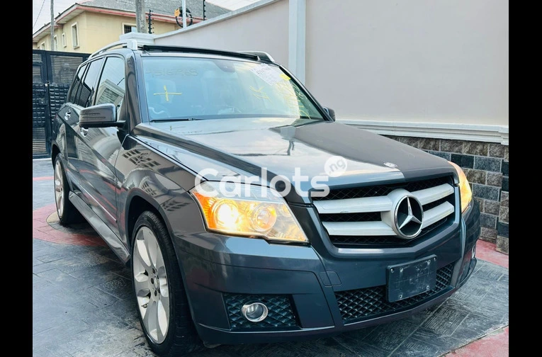 Mercedes Benz GLK350 2010 model - 4/7