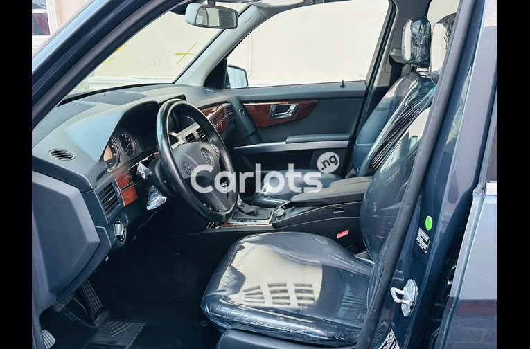 Mercedes Benz GLK350 2010 model - 6/7