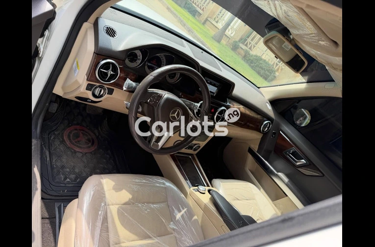 NIGERIAN USED MERCEDES BENZ GLK 2013 MODEL - 5/7