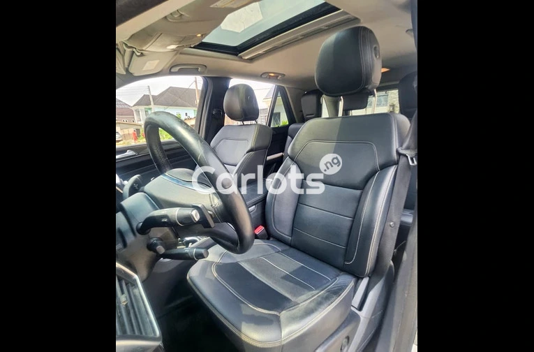 Mercedes Benz ML350 2015 Full Option - 5/7