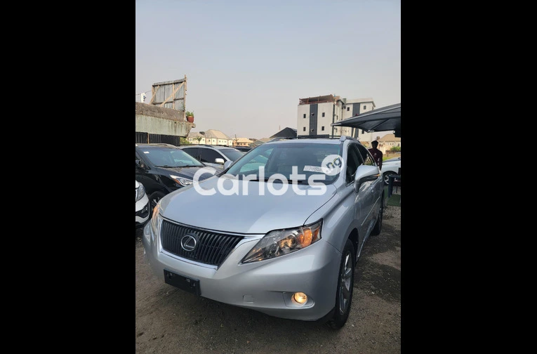 Lexus RX350 2011 Full Option