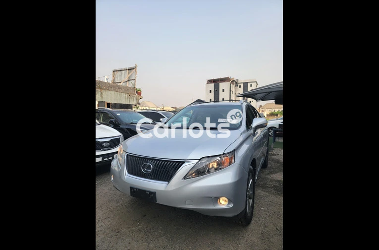 Lexus RX350 2011 Full Option - 2/7