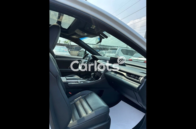 Lexus RX350 2016 FSport Full Option - 4/7