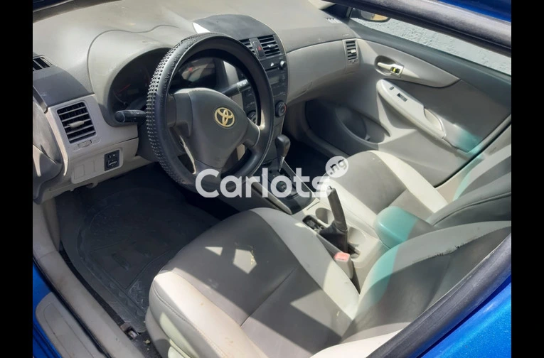 CLEAN REGISTERED 2009 TOYOTA COROLLA LE - 2/5