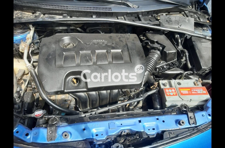 CLEAN REGISTERED 2009 TOYOTA COROLLA LE - 4/5