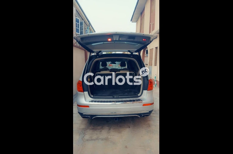 Mercedes Benz GL450 4Matic 2016 Model - 4/7