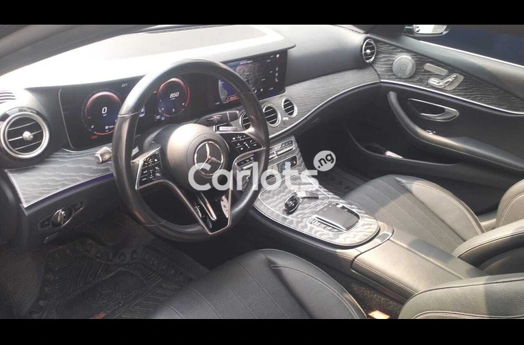 2020 Mercedes Benz E350 - 2/5