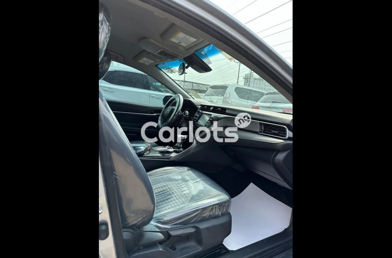 Toyota Camry 2019 Sport - 5/7