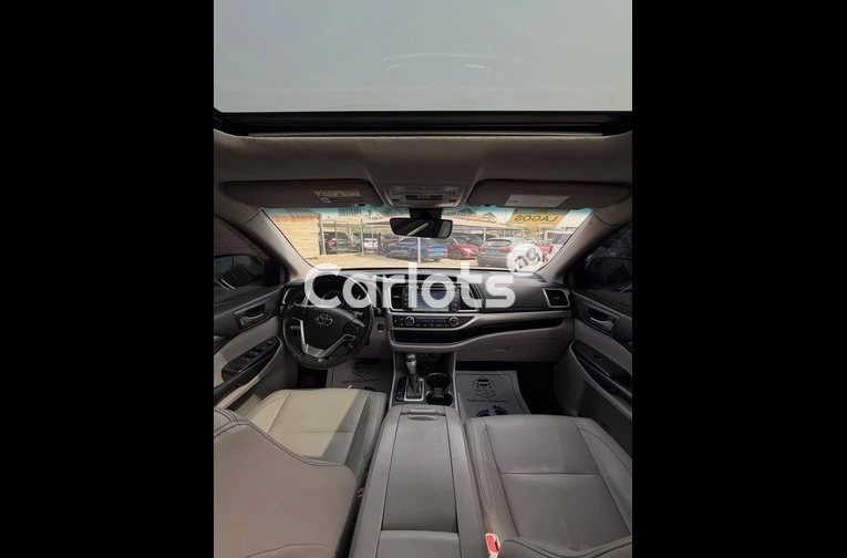 2018 TOYOTA HIGHLANDER XLE - 2/7