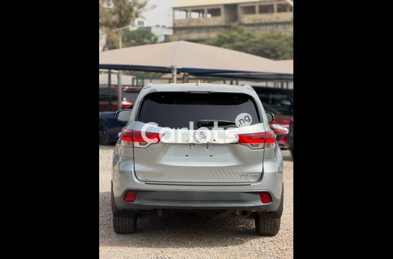 2018 TOYOTA HIGHLANDER XLE - 7/7